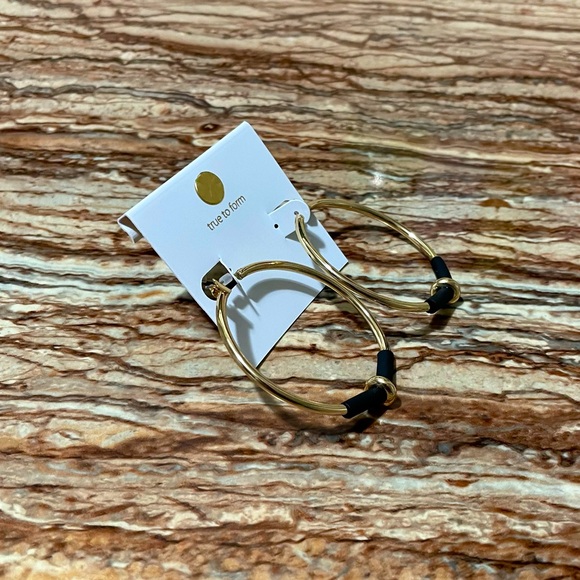 True To Form - Picture 8 of 14